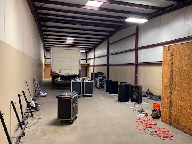 Warehouse with office For Lease: 1311 Industrial Dr, New Braunfels, TX 78130